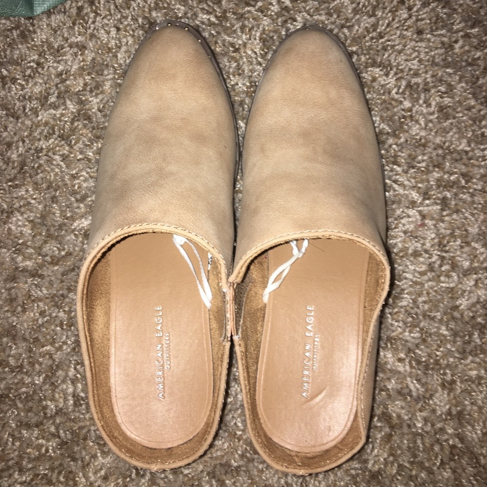 Brand new American Eagle clogs